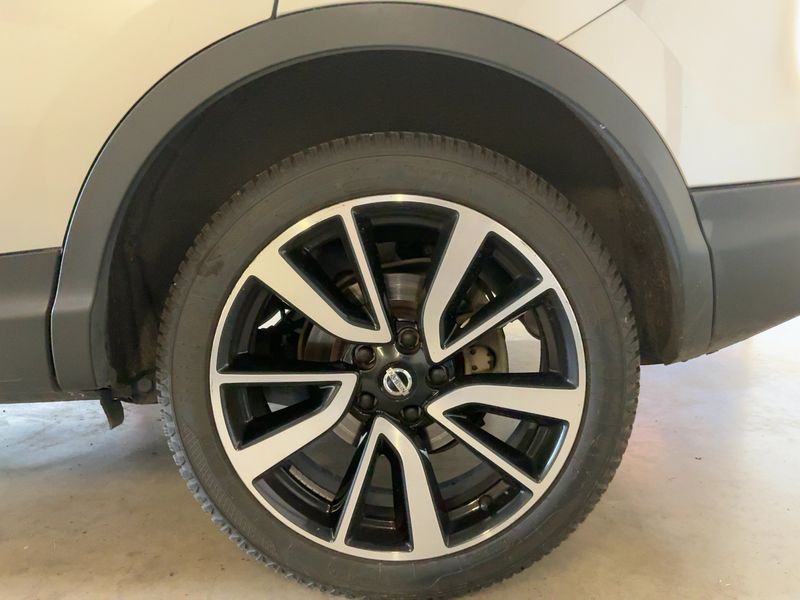 Nissan Qashqai 1.6 dCi Tekna 2017 – снимка 5