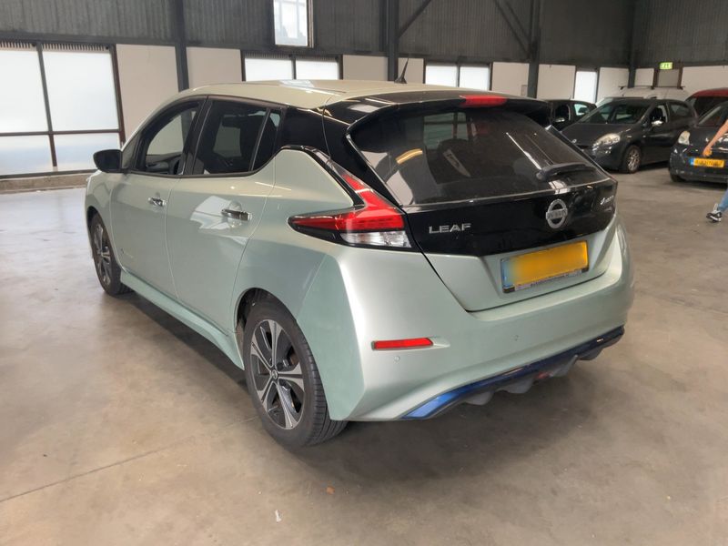 Nissan Leaf electric drive 110 kW 2 Zero Edition 2018 – снимка 6