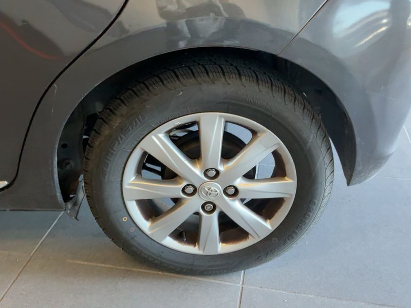 Toyota Yaris 1.33 Dual VVT-i Dynamic 2013 – снимка 5
