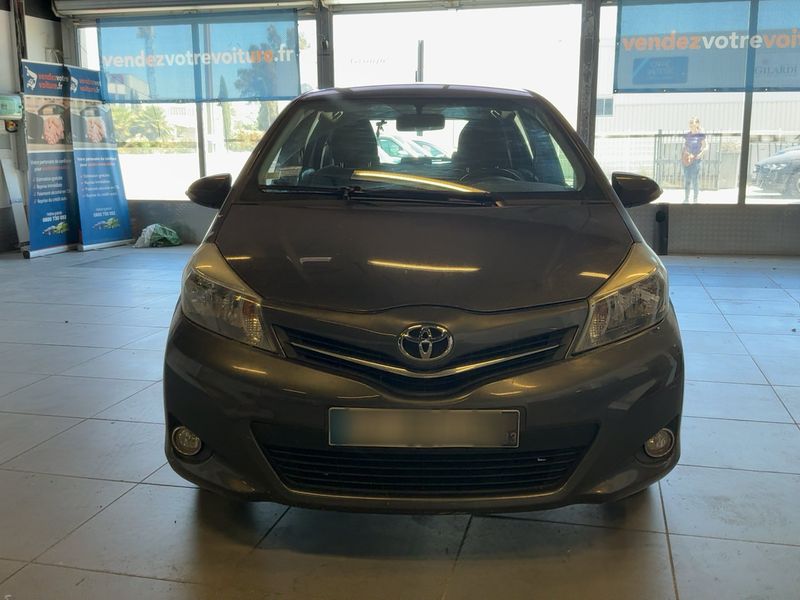 Toyota Yaris 1.33 Dual VVT-i Dynamic 2013 – снимка 14