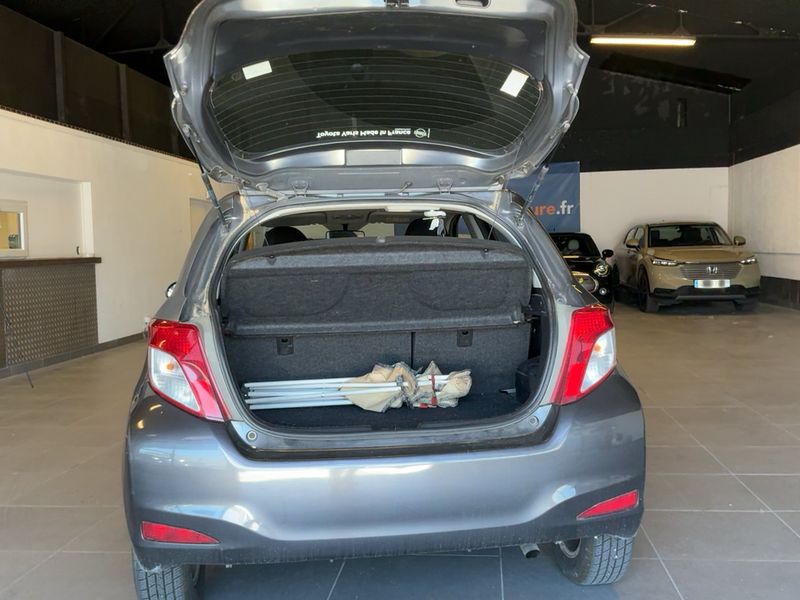 Toyota Yaris 1.33 Dual VVT-i Dynamic 2013 – снимка 15