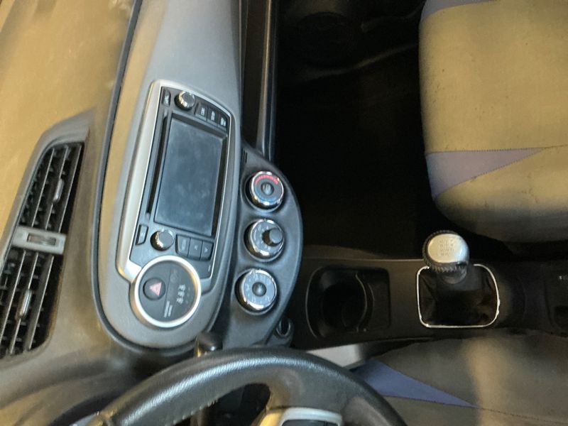Toyota Yaris 1.33 Dual VVT-i Dynamic 2013 – снимка 24