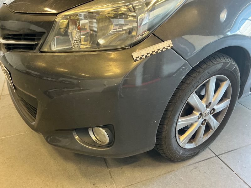 Toyota Yaris 1.33 Dual VVT-i Dynamic 2013 – снимка 38