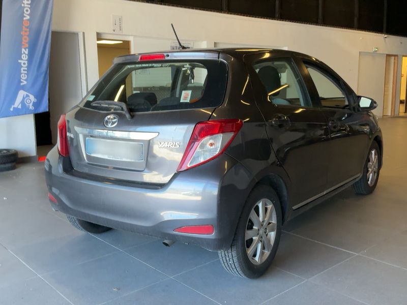 Toyota Yaris 1.33 Dual VVT-i Dynamic 2013 – снимка 8