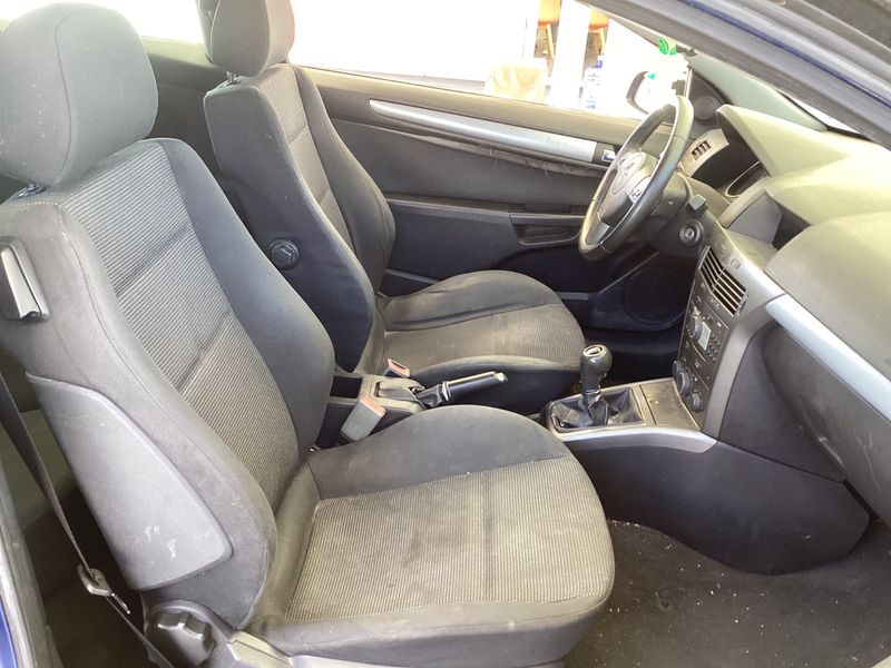 Opel Astra GTC 1.7 CDTI Enjoy 2006 – снимка 3