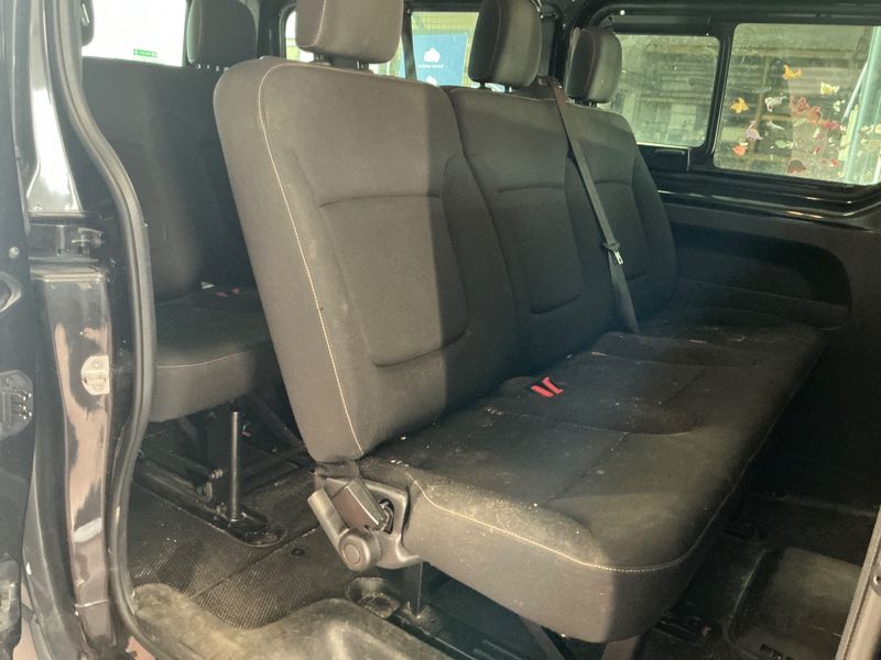Renault Trafic 1.6 dCi Energy L2H1 2,9t Expression 2016 – снимка 33