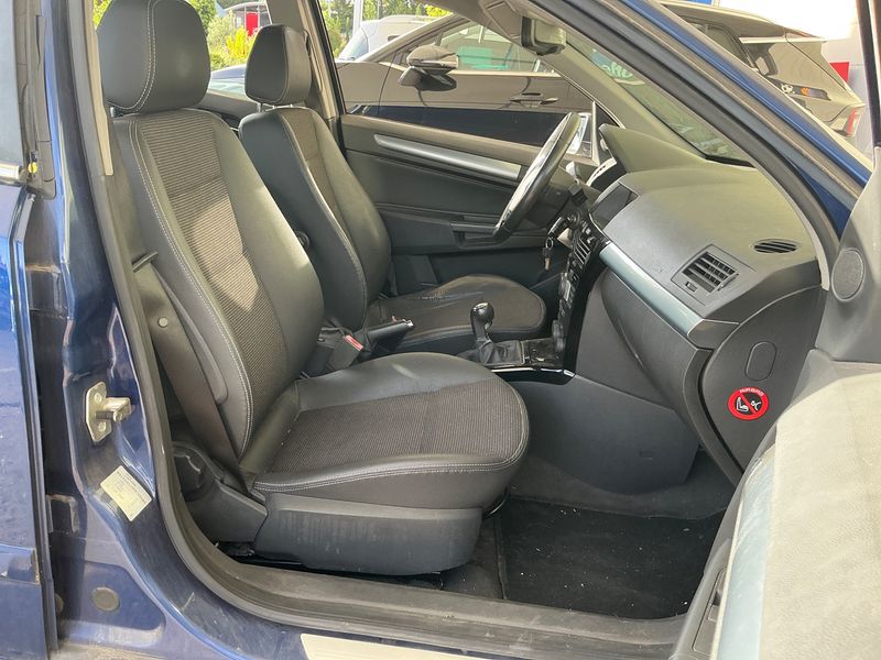 Opel Astra 1.9 CDTI Cosmo 2008 – снимка 3