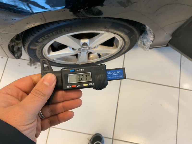 Volvo V40 2.0 T2 Momentum 2016 – снимка 3