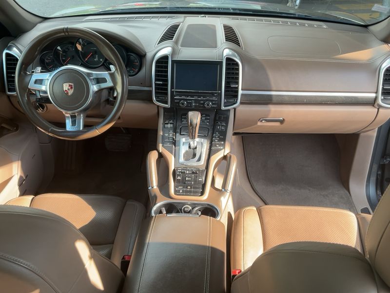 Porsche Cayenne Diesel Platinum Edition 2014 – снимка 17