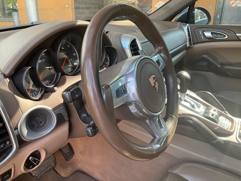 Porsche Cayenne Diesel Platinum Edition 2014 – снимка 23