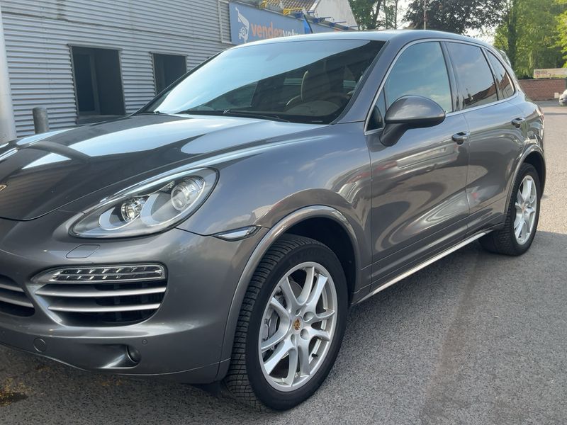 Porsche Cayenne Diesel Platinum Edition 2014 – снимка 2