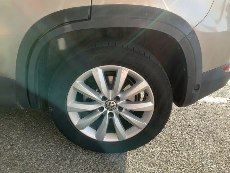 Volkswagen Tiguan 2.0 TDI Advance BlueMotion Tech 2014 – снимка 18