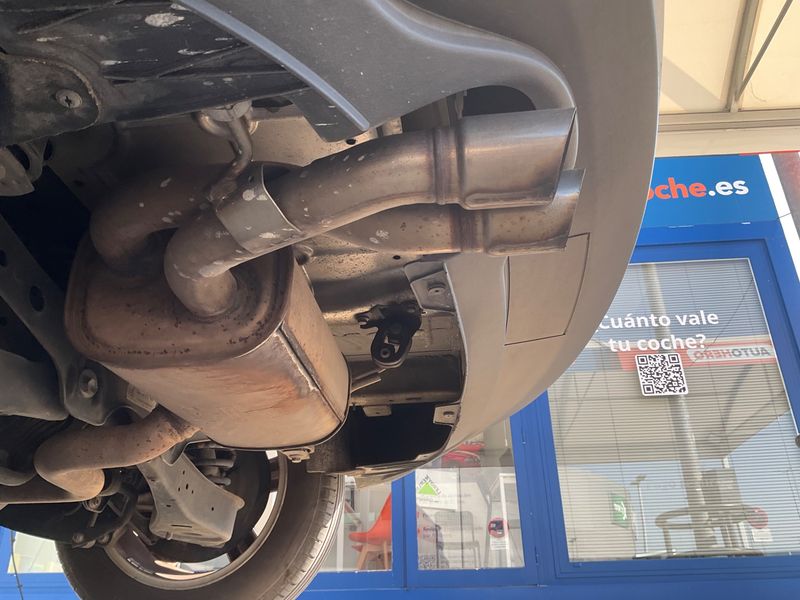 Volkswagen Tiguan 2.0 TDI 4Motion 2010 – снимка 32