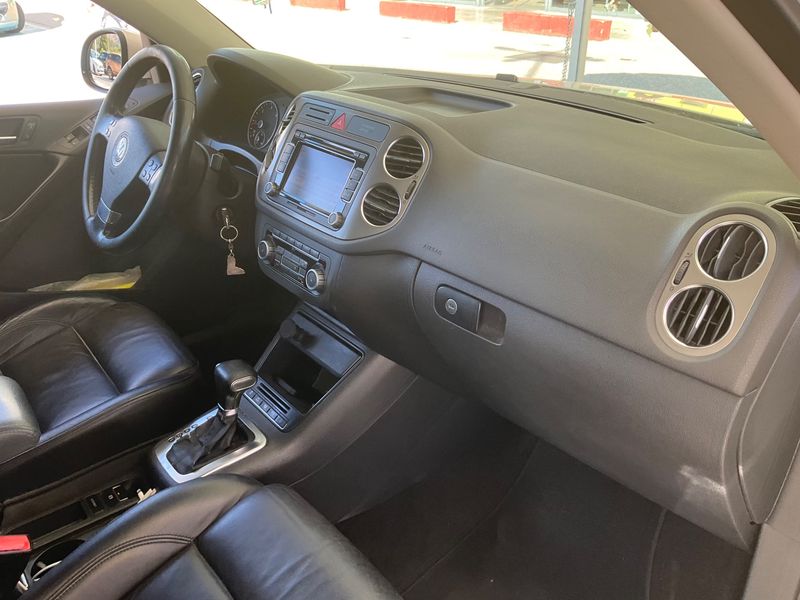 Volkswagen Tiguan 2.0 TDI 4Motion 2010 – снимка 29