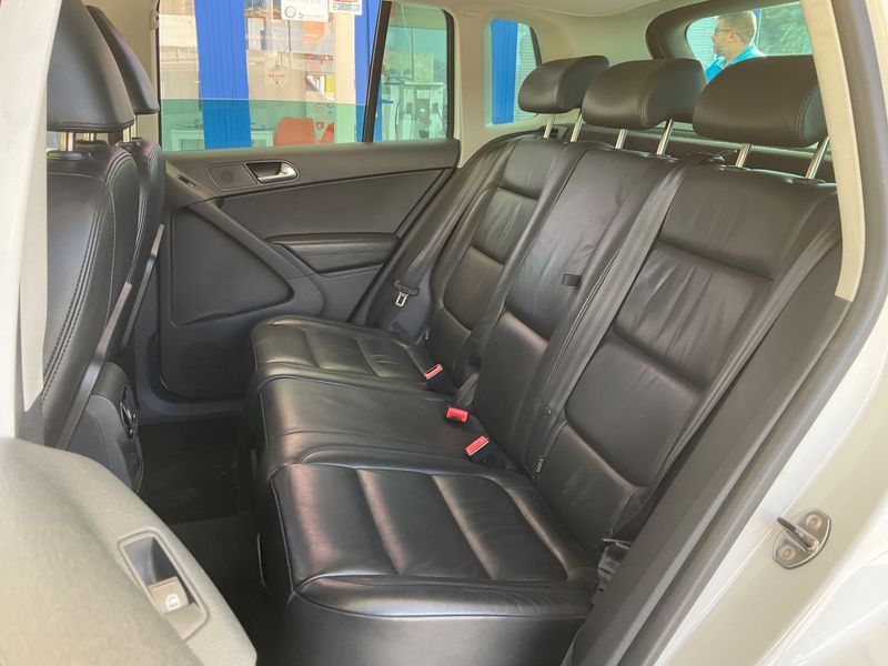 Volkswagen Tiguan 2.0 TDI 4Motion 2010 – снимка 30