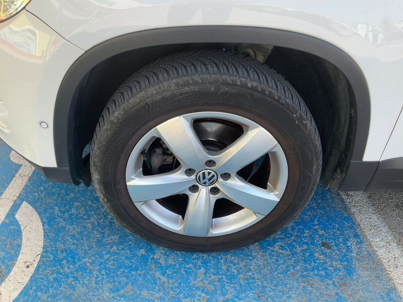 Volkswagen Tiguan 2.0 TDI 4Motion 2010 – снимка 3
