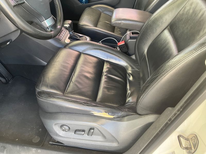 Volkswagen Tiguan 2.0 TDI 4Motion 2010 – снимка 26