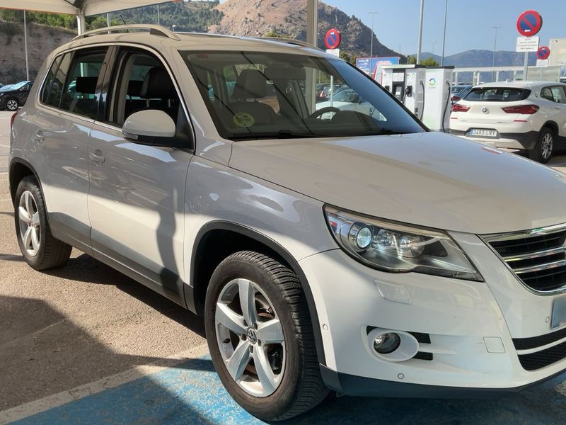 Volkswagen Tiguan 2.0 TDI 4Motion 2010 – снимка 12