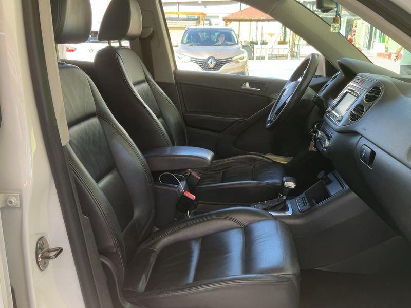 Volkswagen Tiguan 2.0 TDI 4Motion 2010 – снимка 16