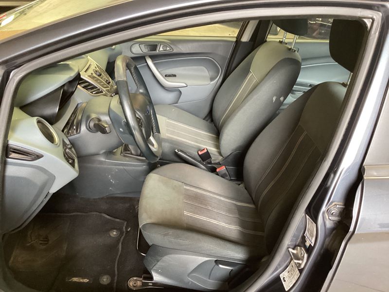Ford Fiesta 1.6 TDCi ECOnetic 2010 – снимка 3