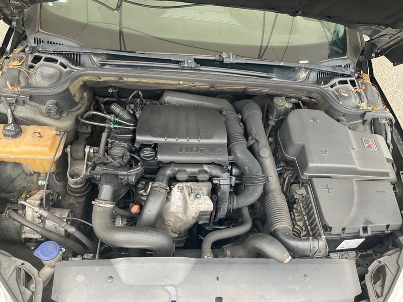 Peugeot 407 1.6 HDi Pack Limited 2010 – снимка на щета