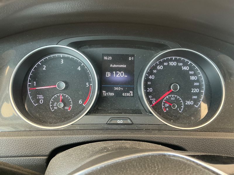 Volkswagen Golf VII 2.0 TDI Business BlueMotion Tech 2020 – снимка 18