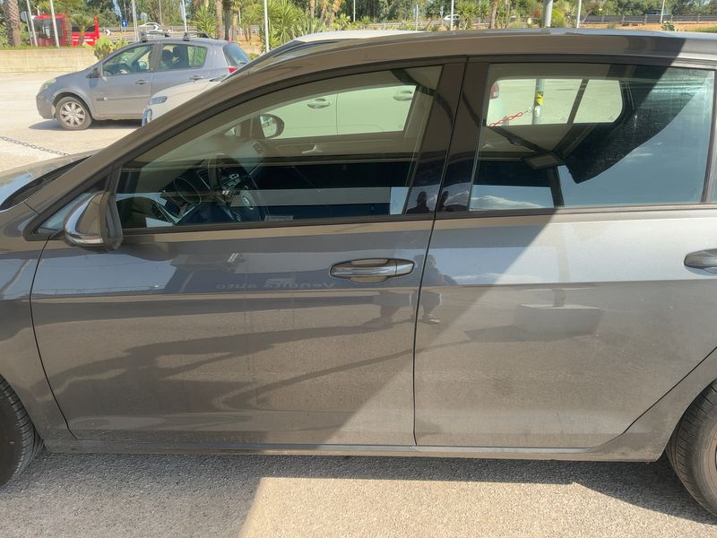 Volkswagen Golf VII 2.0 TDI Business BlueMotion Tech 2020 – снимка 4