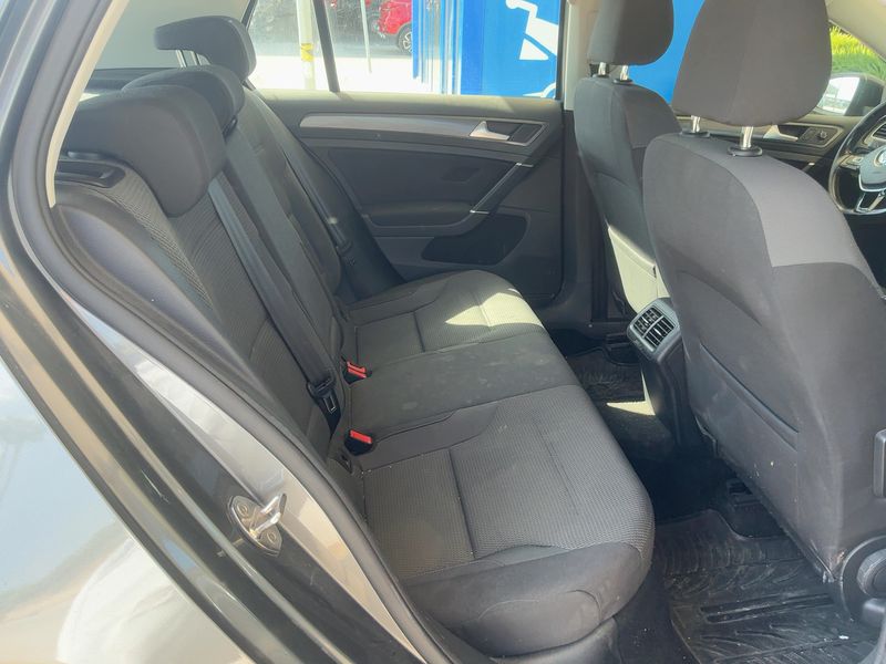 Volkswagen Golf VII 2.0 TDI Business BlueMotion Tech 2020 – снимка 19
