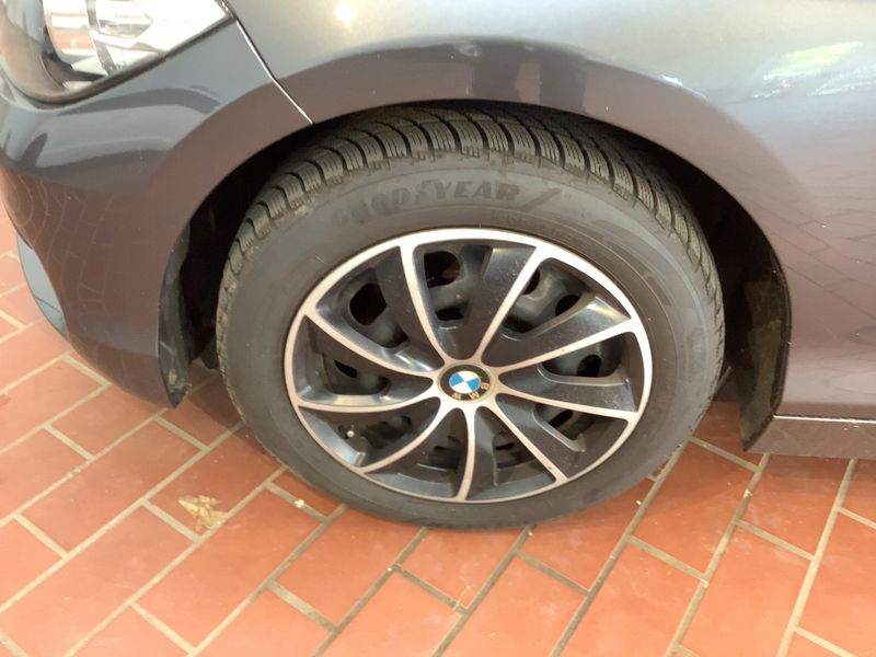 BMW 1er 116d Advantage 2018 – снимка 3