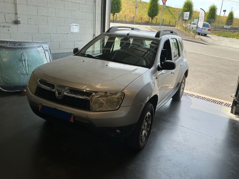 Dacia Duster 1.5 dCi Laureate 4x2 2011 – снимка 1