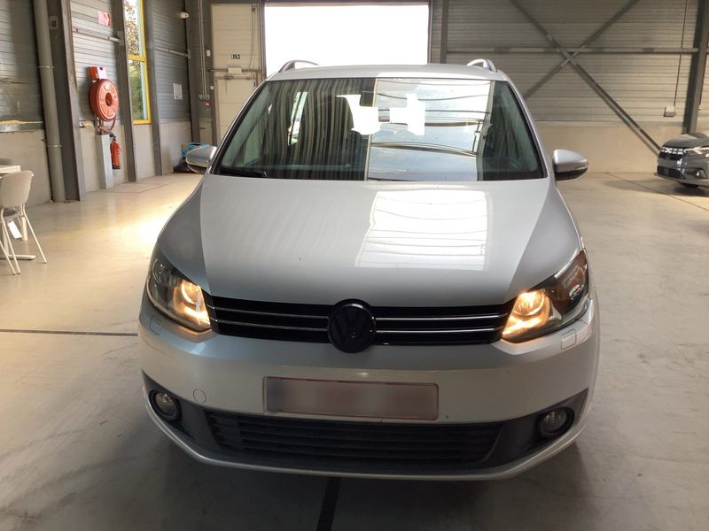 Volkswagen Touran 1.6 TDI Trendline BlueMotion Tech 2014 – снимка 14
