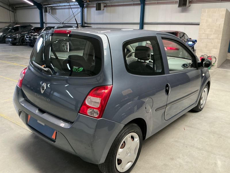 Renault Twingo 1.5 dCi Expression 2011 – снимка 2