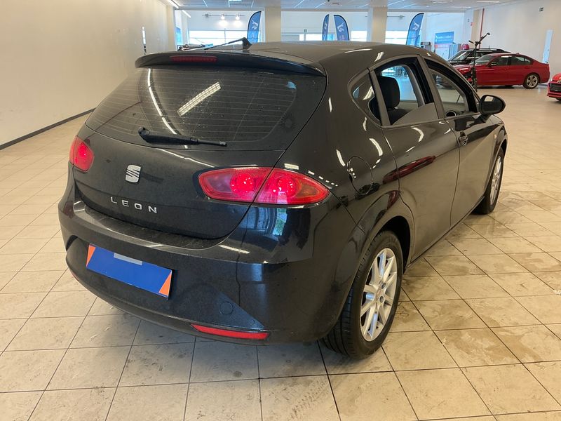 Seat Leon 1.2 TSI Style Ecomotive 2011 – снимка 2