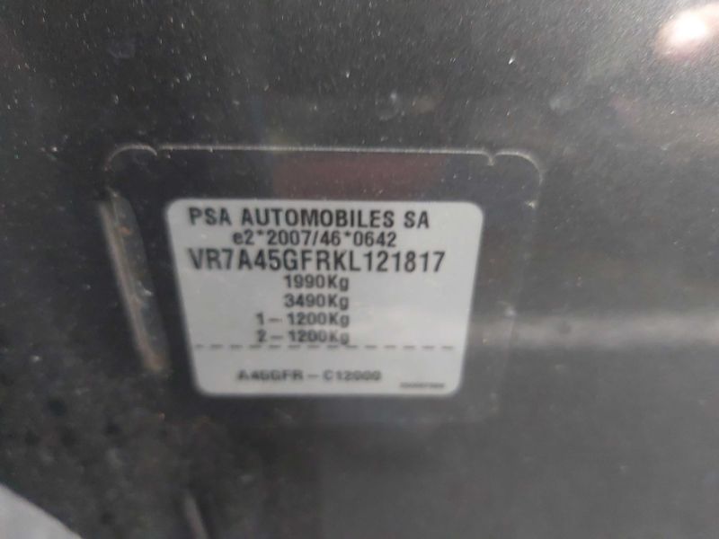 Citroen C5 Aircross 1.6 PureTech Shine 2019 – снимка 19