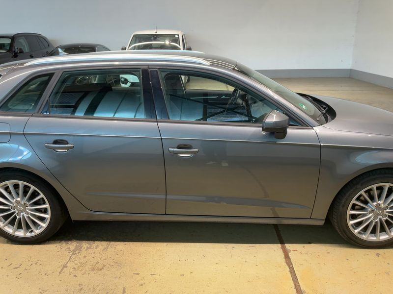 Audi A3 Sportback 2.0 TDI Ambition 2014 – снимка 10