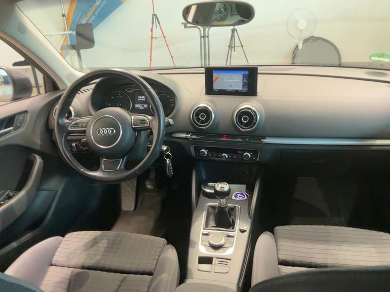 Audi A3 Sportback 2.0 TDI Ambition 2014 – снимка 18