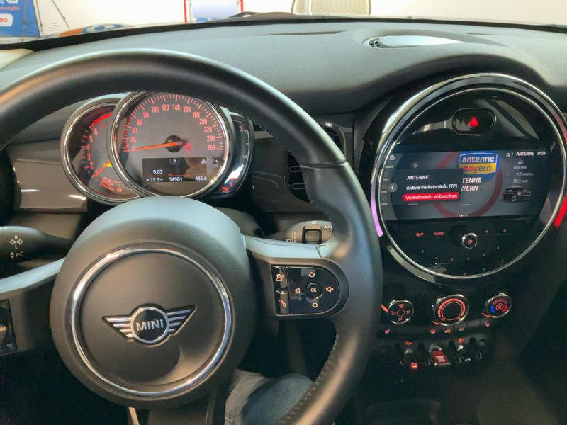 MINI One Essential Trim 2022 – снимка 18