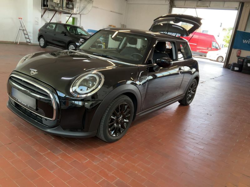 MINI One Essential Trim 2022 – снимка 2