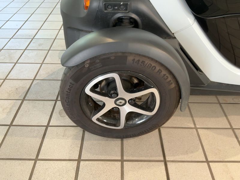 Renault Twizy electric drive 12,6 kW Intens 2019 – снимка 9