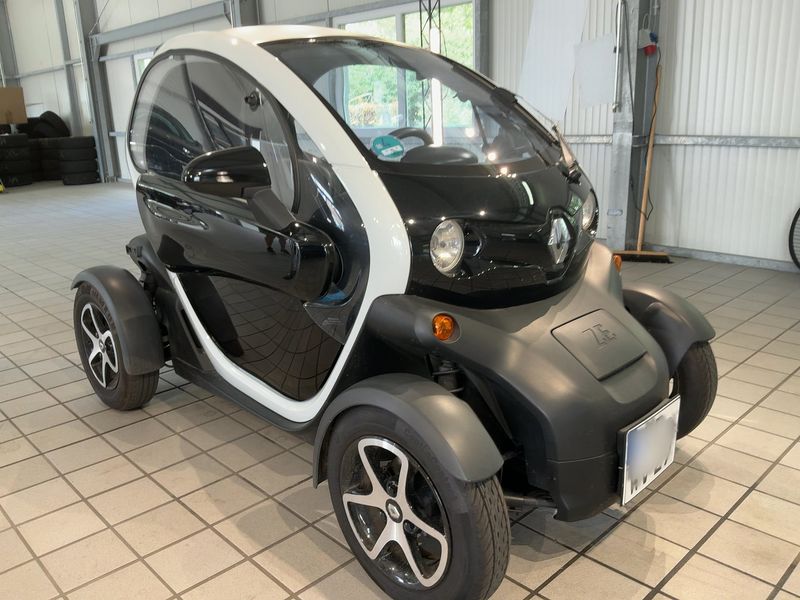 Renault Twizy electric drive 12,6 kW Intens 2019 – снимка 12