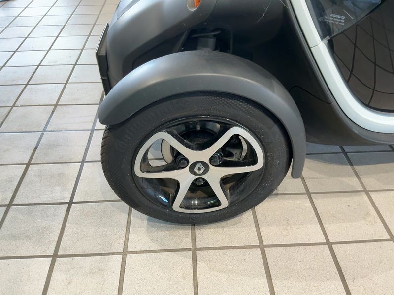 Renault Twizy electric drive 12,6 kW Intens 2019 – снимка 3