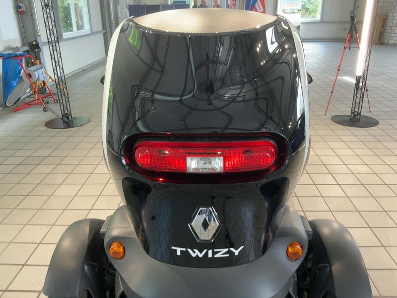 Renault Twizy electric drive 12,6 kW Intens 2019 – снимка 15