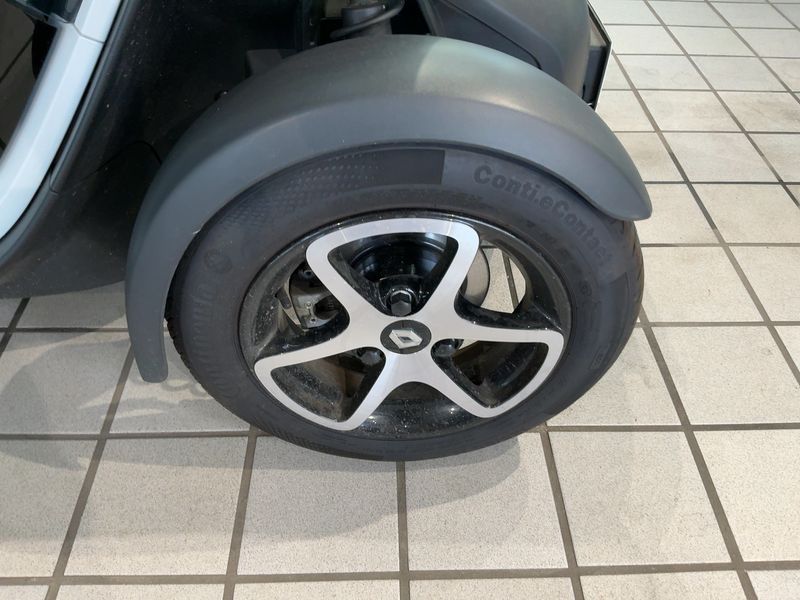 Renault Twizy electric drive 12,6 kW Intens 2019 – снимка 11