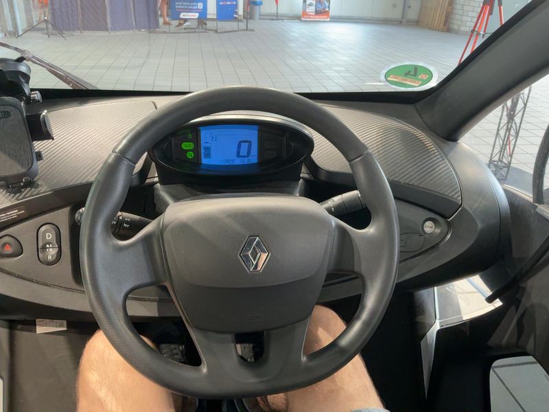 Renault Twizy electric drive 12,6 kW Intens 2019 – снимка 17