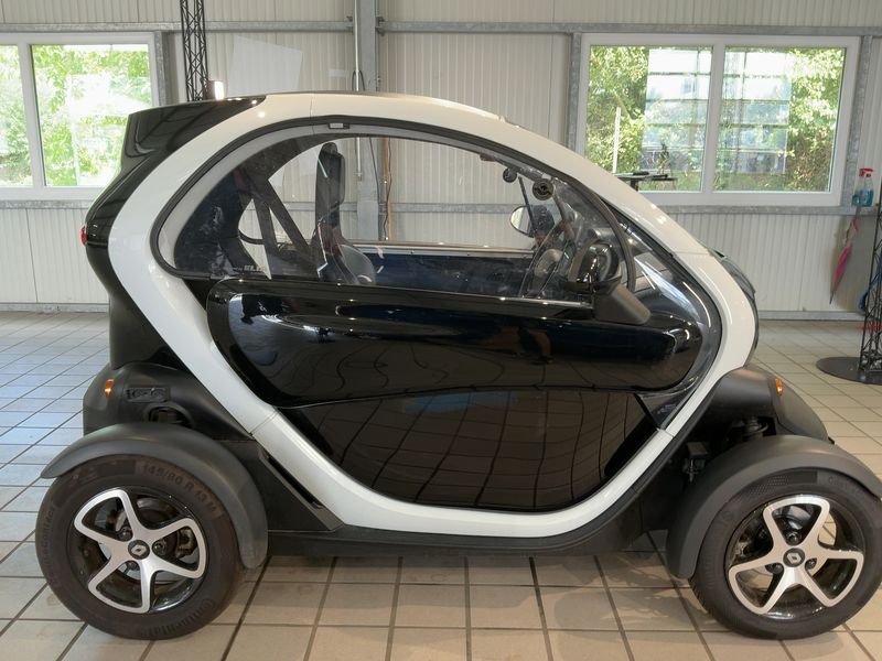 Renault Twizy electric drive 12,6 kW Intens 2019 – снимка 10