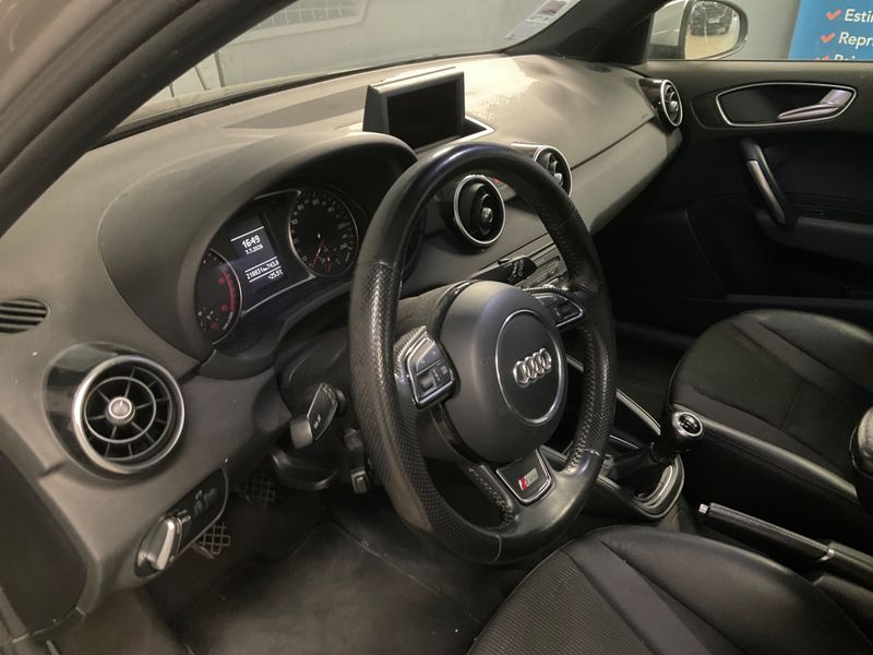 Audi A1 Sportback 1.6 TDI S line Sportpaket 2012 – снимка 25