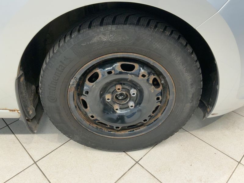 Skoda Rapid Spaceback 1.2 TSI Ambition 2014 – снимка 11