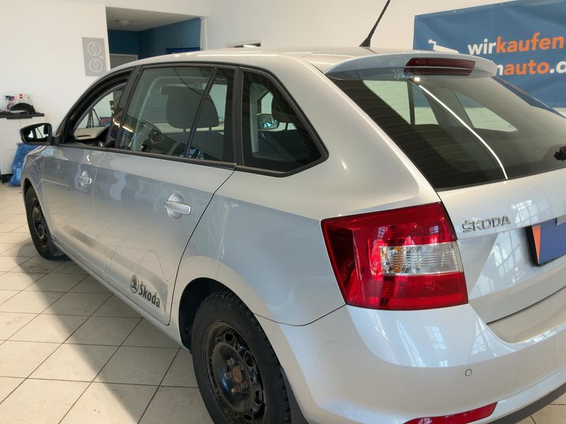 Skoda Rapid Spaceback 1.2 TSI Ambition 2014 – снимка 6