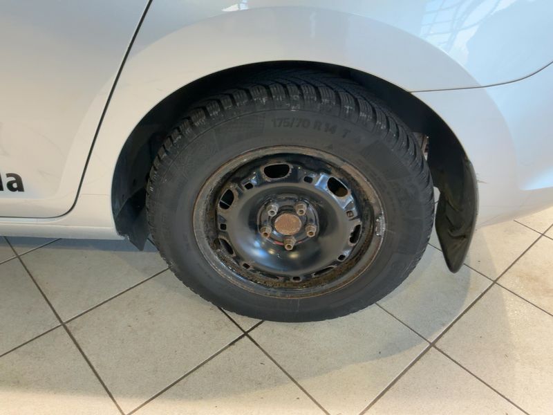 Skoda Rapid Spaceback 1.2 TSI Ambition 2014 – снимка 5