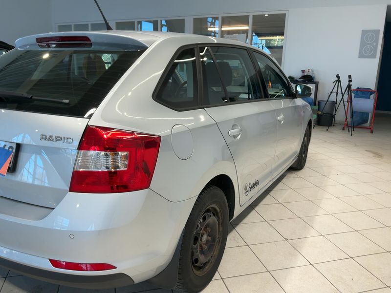 Skoda Rapid Spaceback 1.2 TSI Ambition 2014 – снимка 8